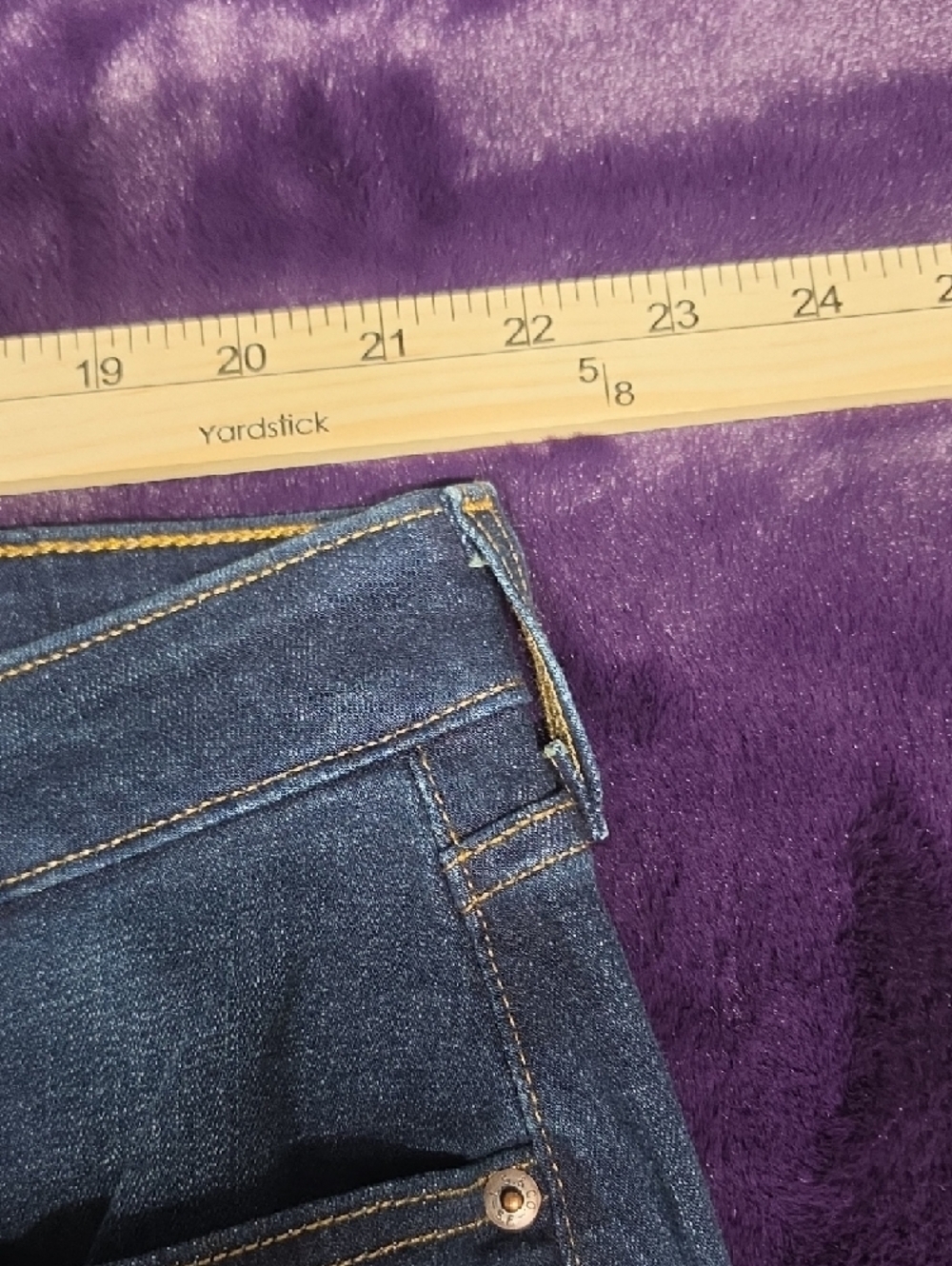Levi's Women's Straight Leg Jeans in Indigo Blue sz 24W - Picture 6 of 7